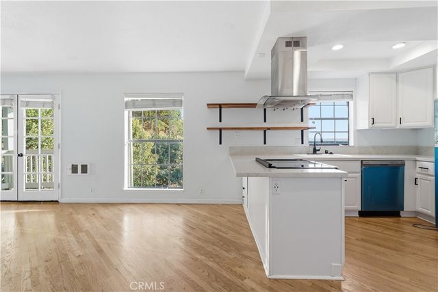 3995 Hortensia G8, San Diego, CA 92110