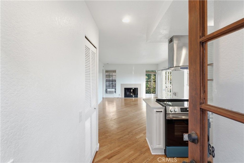 3995 Hortensia G8, San Diego, CA 92110 — photo 3
