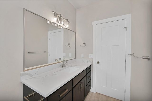 690 Arran Way # B, Grand Junction, CO 81504