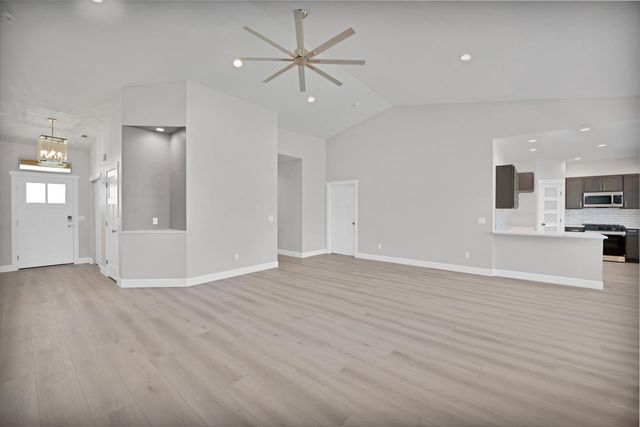 690 Arran Way # B, Grand Junction, CO 81504