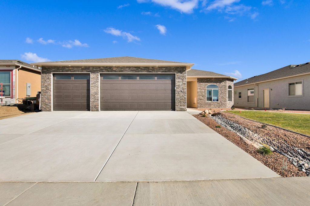 690 Arran Way # B, Grand Junction, CO 81504