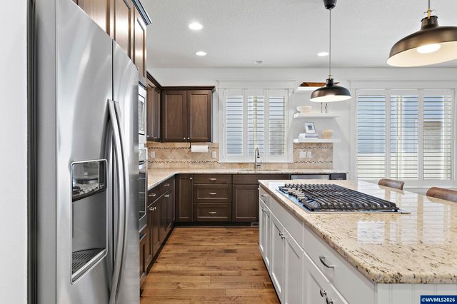 462 Turnberry Av, Woodburn, OR 97071