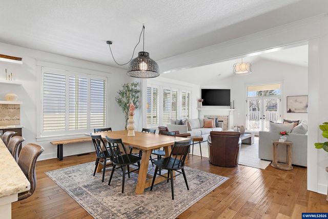 462 Turnberry Av, Woodburn, OR 97071