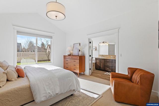 462 Turnberry Av, Woodburn, OR 97071