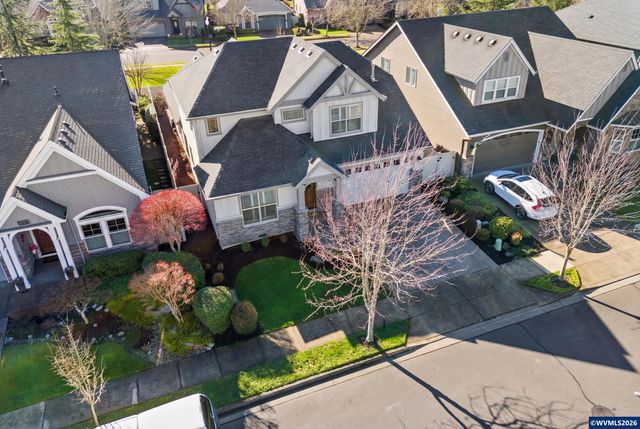 462 Turnberry Av, Woodburn, OR 97071