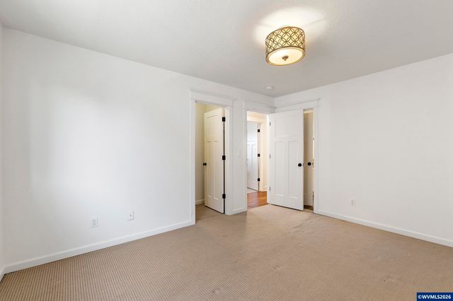 462 Turnberry Av, Woodburn, OR 97071