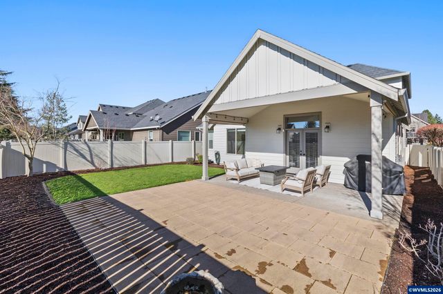 462 Turnberry Av, Woodburn, OR 97071