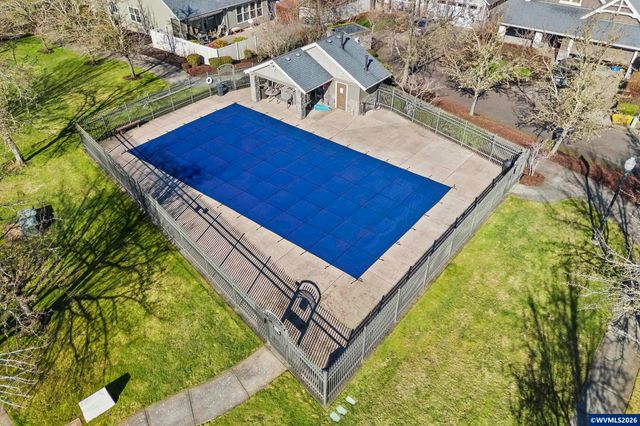 462 Turnberry Av, Woodburn, OR 97071