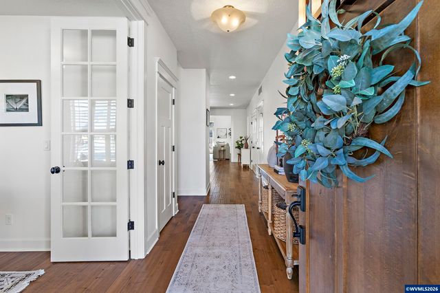 462 Turnberry Av, Woodburn, OR 97071