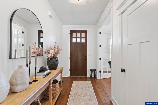 462 Turnberry Av, Woodburn, OR 97071