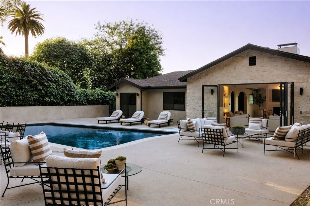 Image 1 of property listing at 17930 Karen Drive, Encino, CA 91316