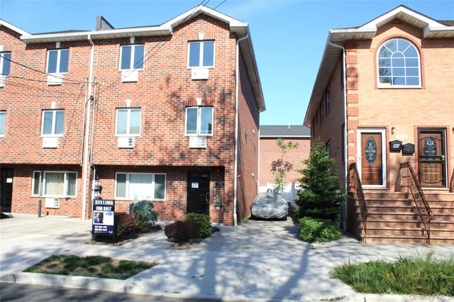 150-42 99th Place, Ozone Park, NY 11417