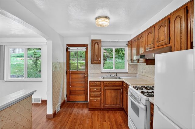 3904 Shady Avenue, Munhall, PA 15120