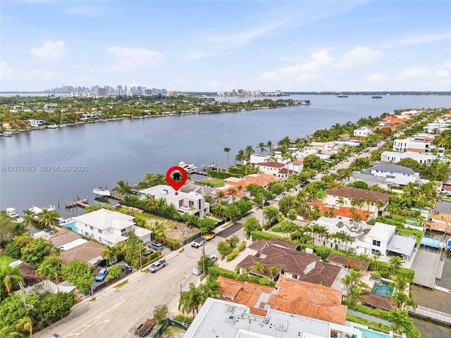 1050 Stillwater Dr, Miami Beach, FL 33141