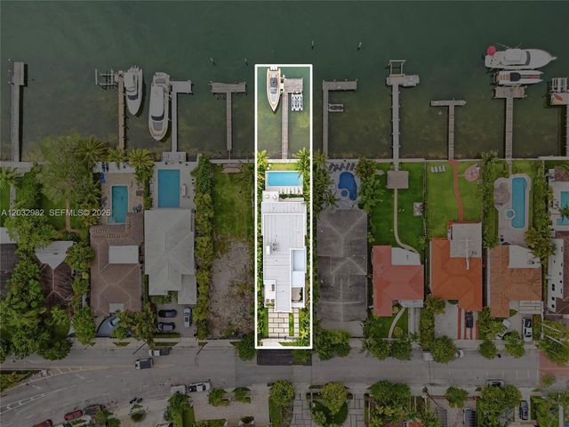 1050 Stillwater Dr, Miami Beach, FL 33141