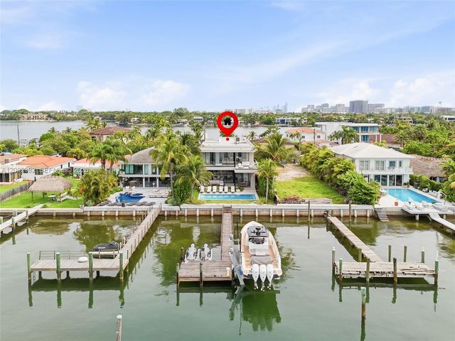 1050 Stillwater Dr, Miami Beach, FL 33141