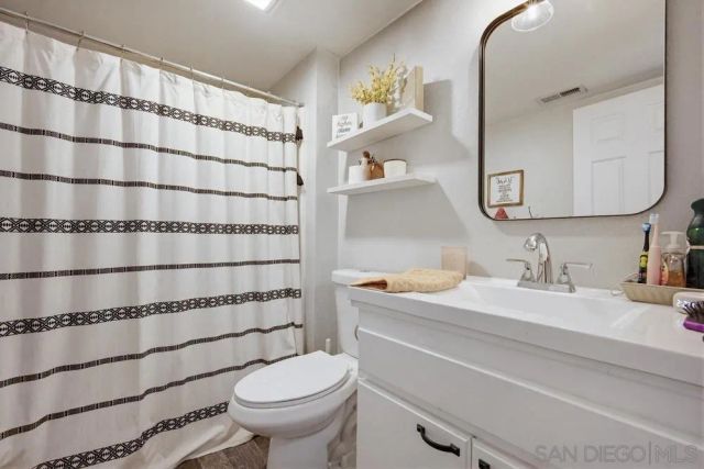 3340 Lynwood, Highland, CA 92346