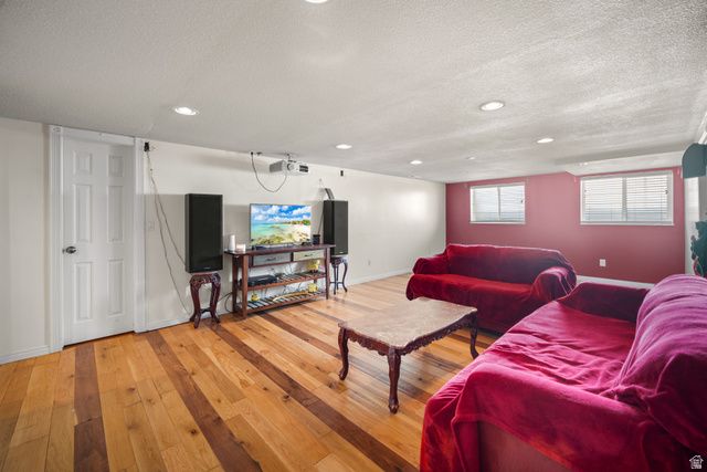 3233 S JEAN ST, Magna, UT 84044