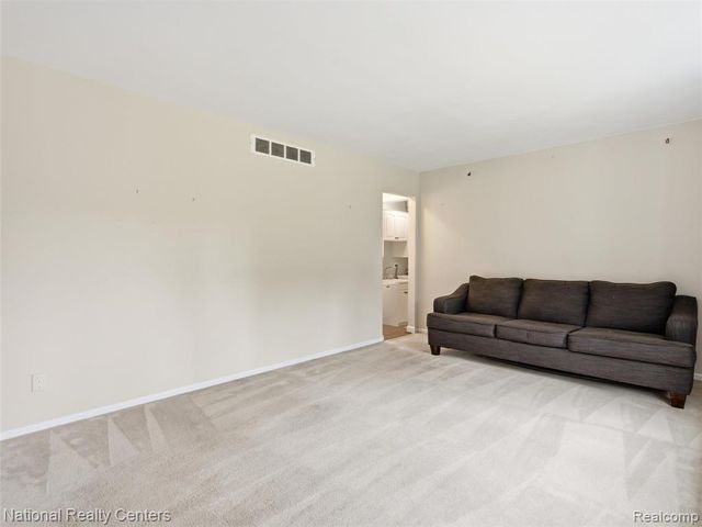 6858 Wellesley Terrace, Clarkston, MI 48346