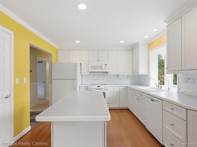 6858 Wellesley Terrace, Clarkston, MI 48346