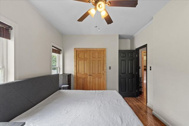 100 Asbury Dr, New Johnsonville, TN 37134
