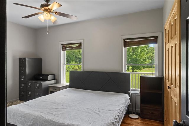 100 Asbury Dr, New Johnsonville, TN 37134