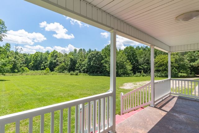 100 Asbury Dr, New Johnsonville, TN 37134