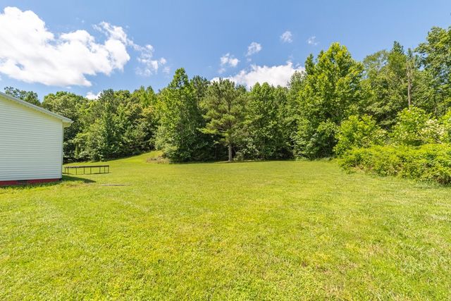 100 Asbury Dr, New Johnsonville, TN 37134