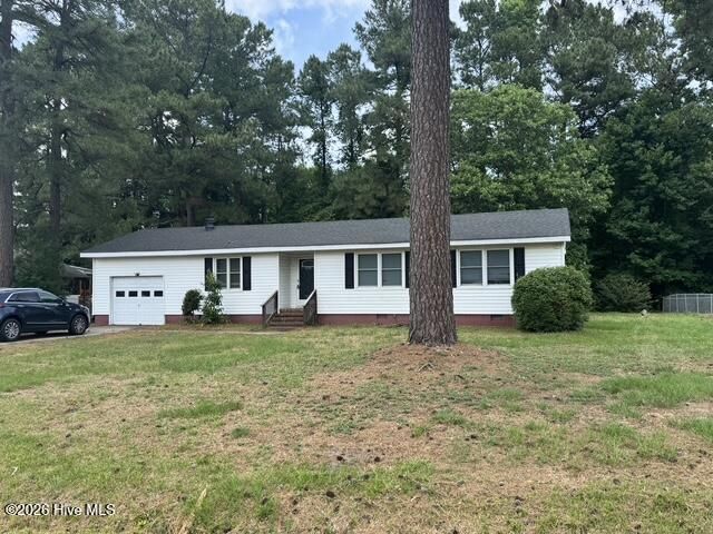 2291 Trinity Club Drive, Kinston, NC 28504