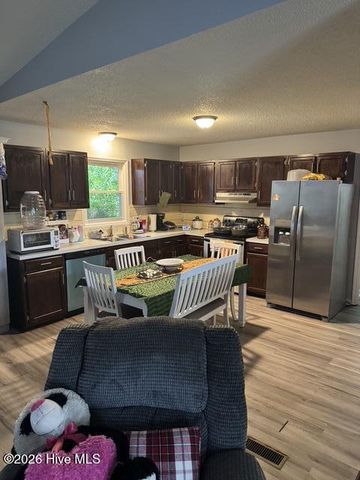 2291 Trinity Club Drive, Kinston, NC 28504