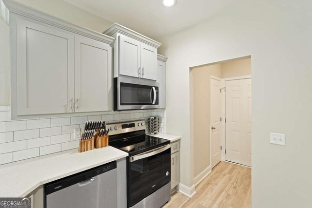 172 Taylor Creek Drive NE, Ludowici, GA 31316