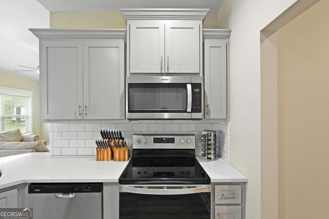 172 Taylor Creek Drive NE, Ludowici, GA 31316