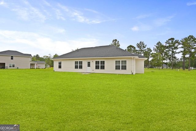 172 Taylor Creek Drive NE, Ludowici, GA 31316