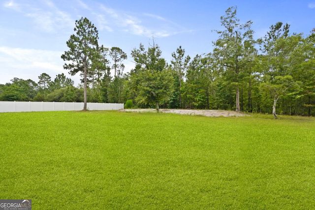 172 Taylor Creek Drive NE, Ludowici, GA 31316