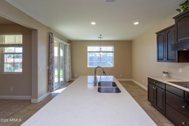 10539 E Hawk Avenue, Mesa, AZ 85212