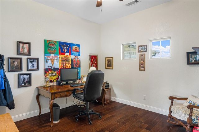 909 Winged Foot, Corsicana, TX 75110