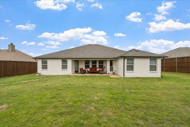 909 Winged Foot, Corsicana, TX 75110