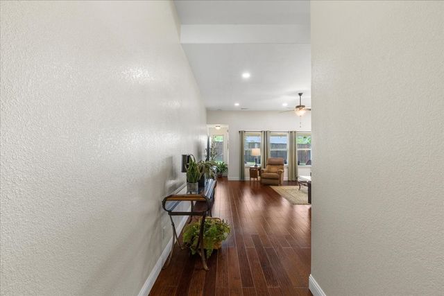 909 Winged Foot, Corsicana, TX 75110