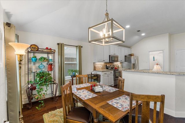 909 Winged Foot, Corsicana, TX 75110