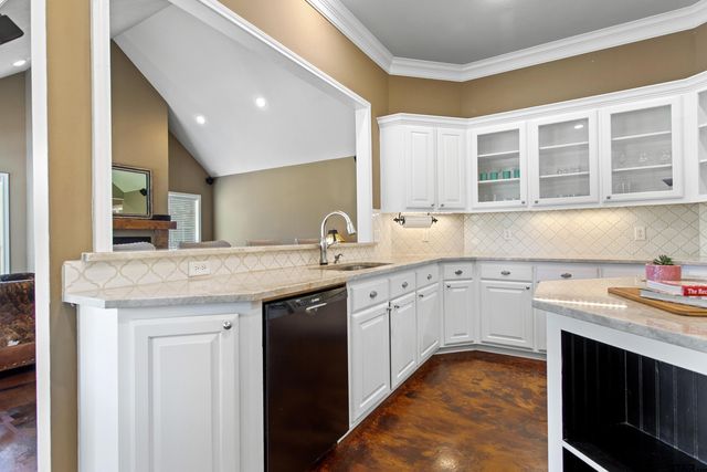 301 Hines Crossing, Bullard, TX 75757
