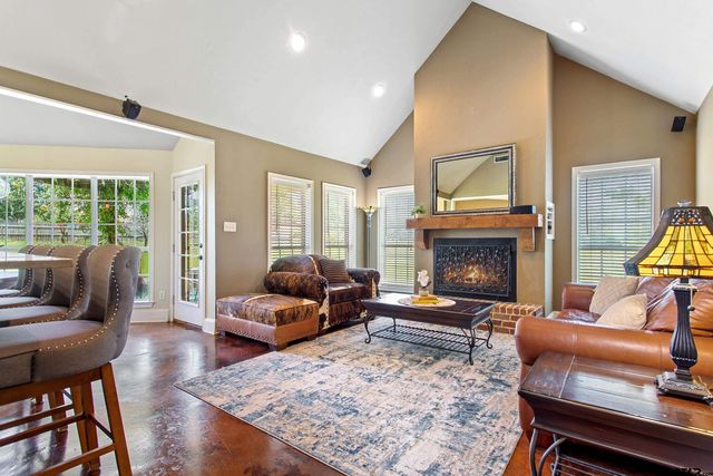 301 Hines Crossing, Bullard, TX 75757
