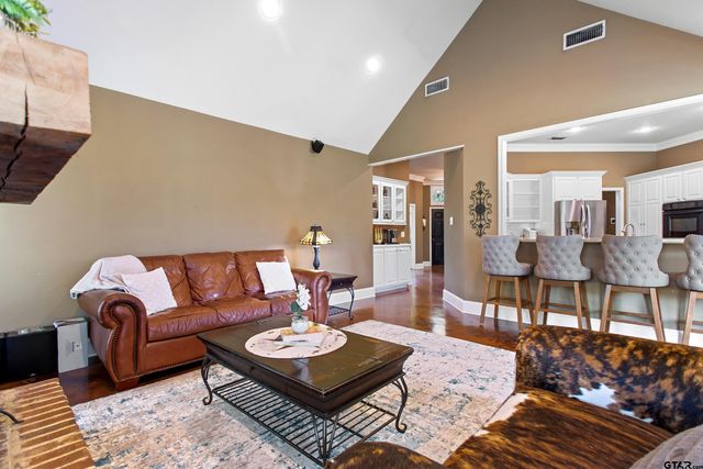 301 Hines Crossing, Bullard, TX 75757