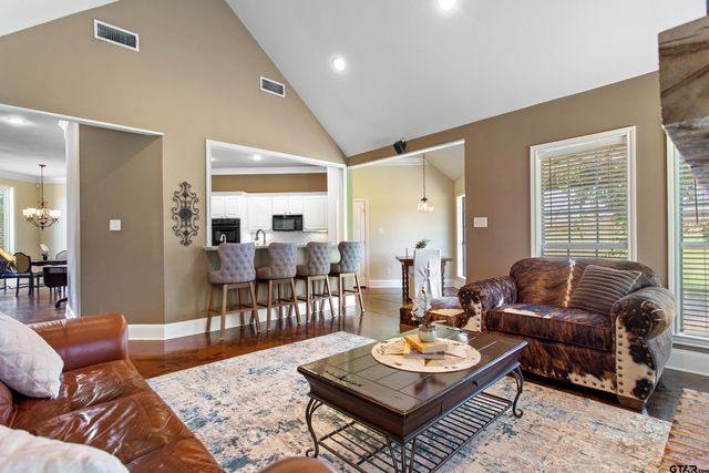 301 Hines Crossing, Bullard, TX 75757