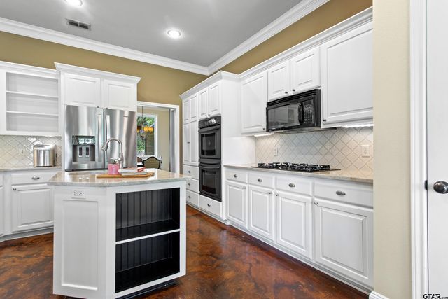 301 Hines Crossing, Bullard, TX 75757