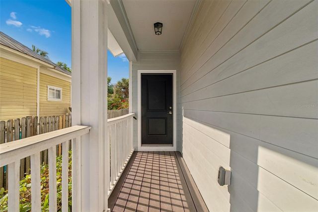 2322 W CHESTNUT STREET, Tampa, FL 33607