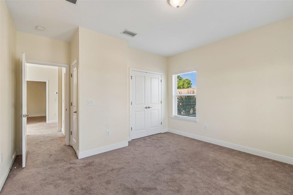 Image 18 of property listing at 2322 W CHESTNUT STREET, Tampa, FL 33607