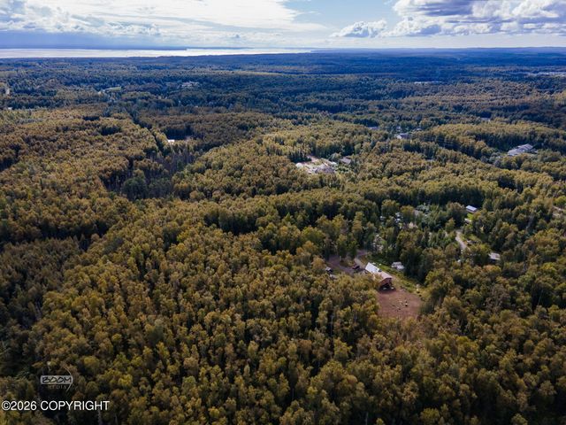 6905 W Highcrest Lane, Wasilla, AK 99654