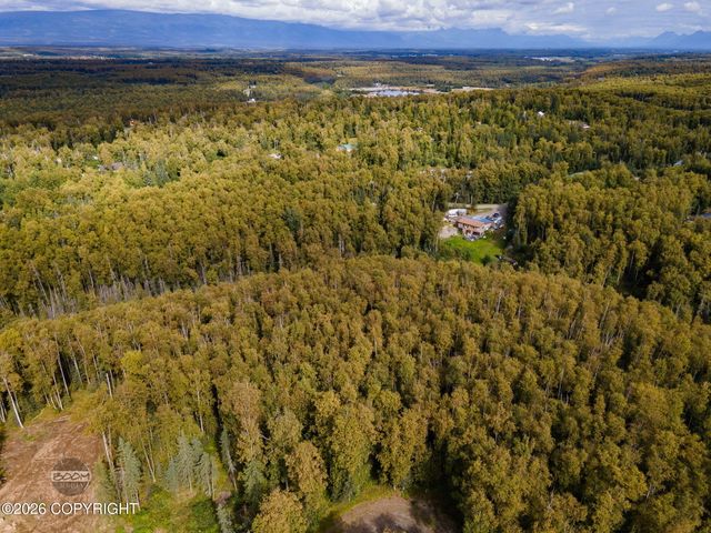 6905 W Highcrest Lane, Wasilla, AK 99654