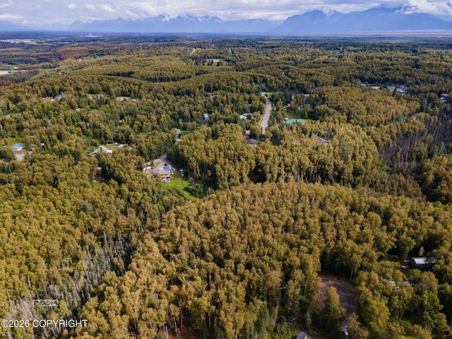 6905 W Highcrest Lane, Wasilla, AK 99654