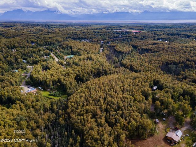 6905 W Highcrest Lane, Wasilla, AK 99654
